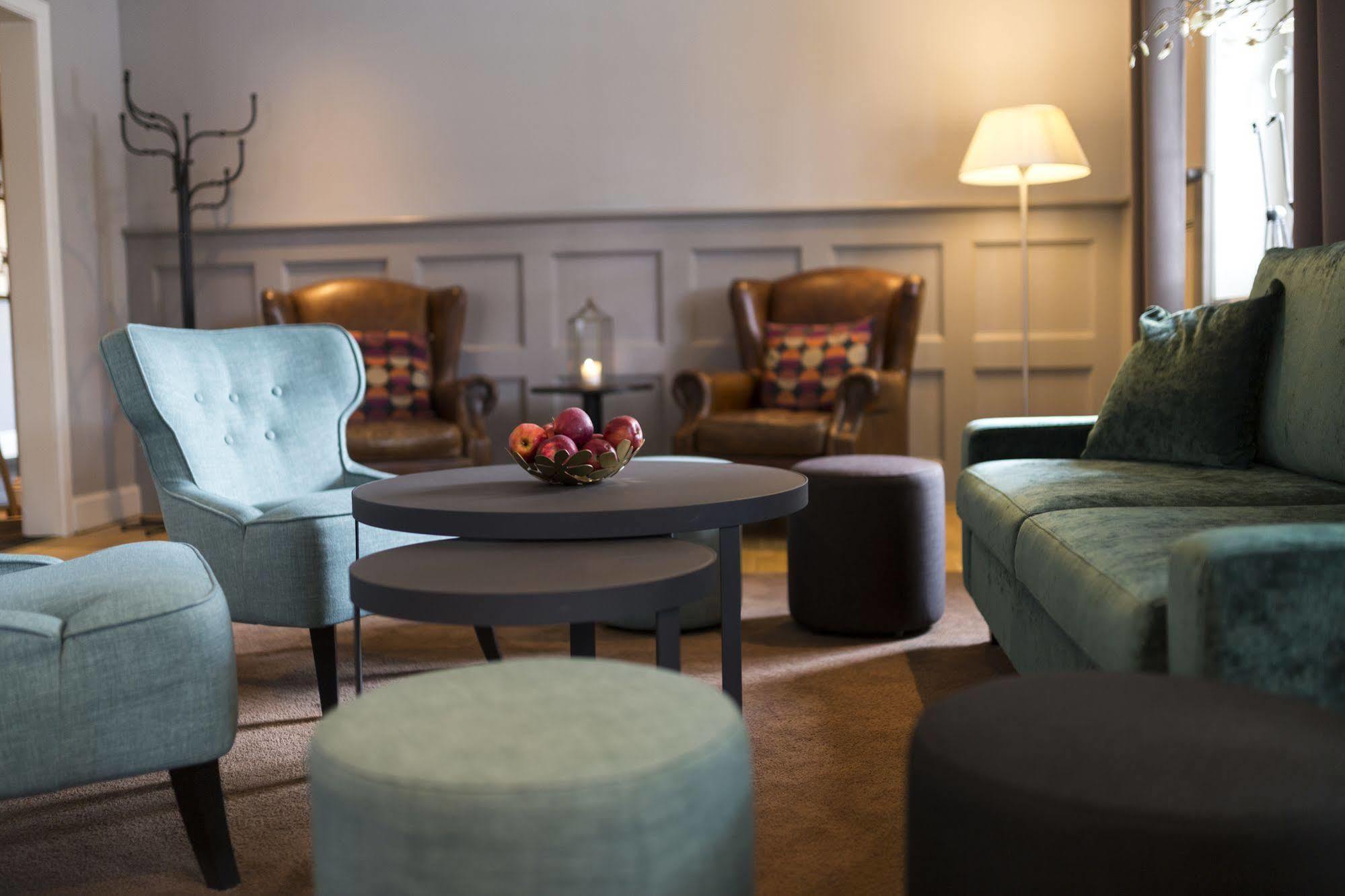 Home Hotel Uman Umeå Exteriör bild